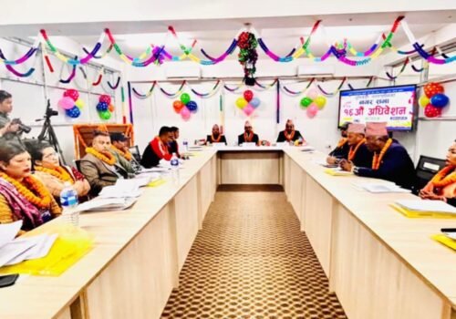 धुनिवेशी नगरपालिकाको १६ औँ नगरसभा: ६ महिनामा १ सय १५ वटा योजनाहरु सम्झौता
