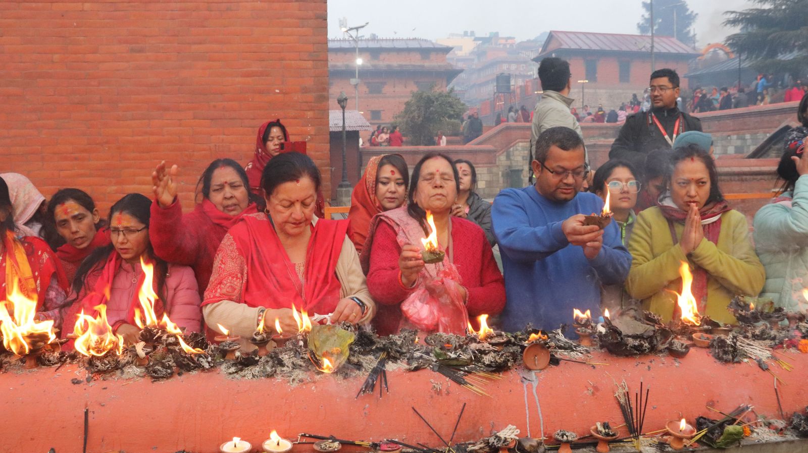 पशुपतिनाथमा भक्तजनको घुइँचो {तस्वीरहरु}