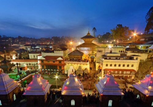 महाशिवरात्रिका दिन बिहान २ बजे नै मन्दिरको ढोका खोल्ने