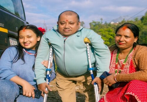 शारिरिक दुर्बलतालाई जितेर महिनाको लाख बढि कमाउने अनिल