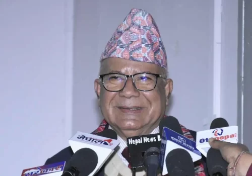फलको बिरुवा रोपेर जन्मदिन मनाउँदै माधव नेपाल