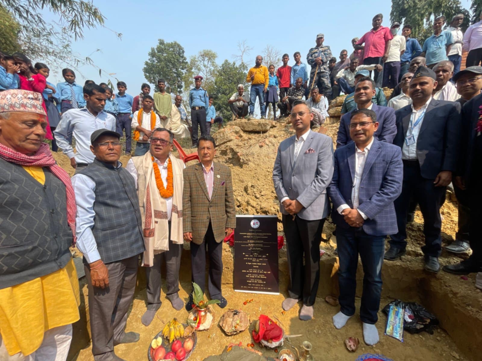 नेपाल भारत विकास सहयोग : सुनसरीको त्रिभुवन माध्यमिक विद्यालयको विद्यालय भवन निर्माणको शिलान्यास