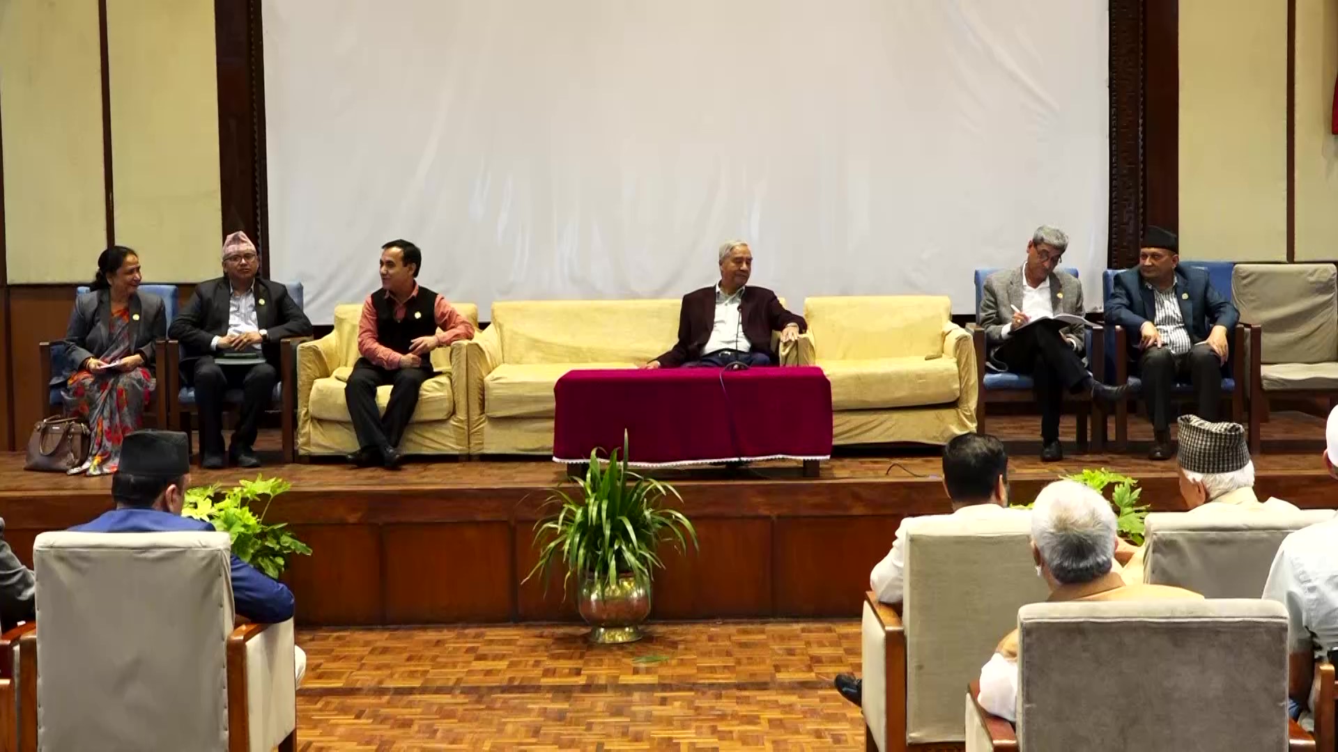 राजावादीको सक्रियतापछि कांग्रेसको केन्द्रीय कार्यसम्पादन बैठक बस्दै, ठोस धारणा सार्वजनिक गर्ने