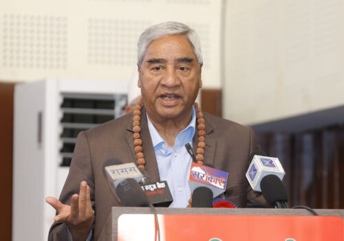 ज्ञानेन्द्र राजा बन्न लायक छैनन्, बरु राप्रपाले पार्टी सभापति बनाए हुन्छ : देउवा