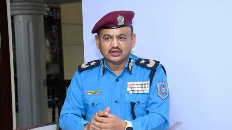 नेपाल प्रहरीको ३१औं आईजीपीमा थापा, आजबाट ८० हजार प्रहरीको कमान्ड सम्हाल्दै