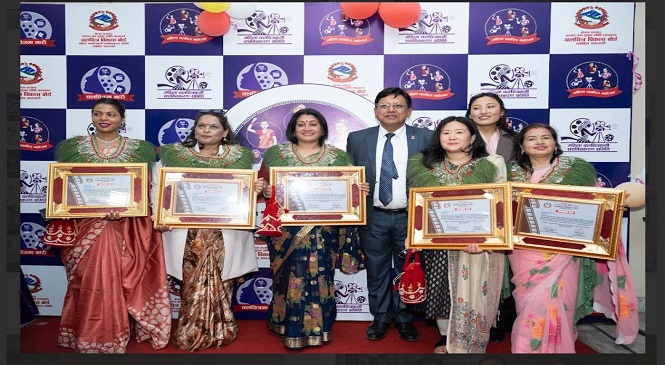 पत्रकार गीता अधिकारीसहित सात महिला स्रष्टा सम्मानित