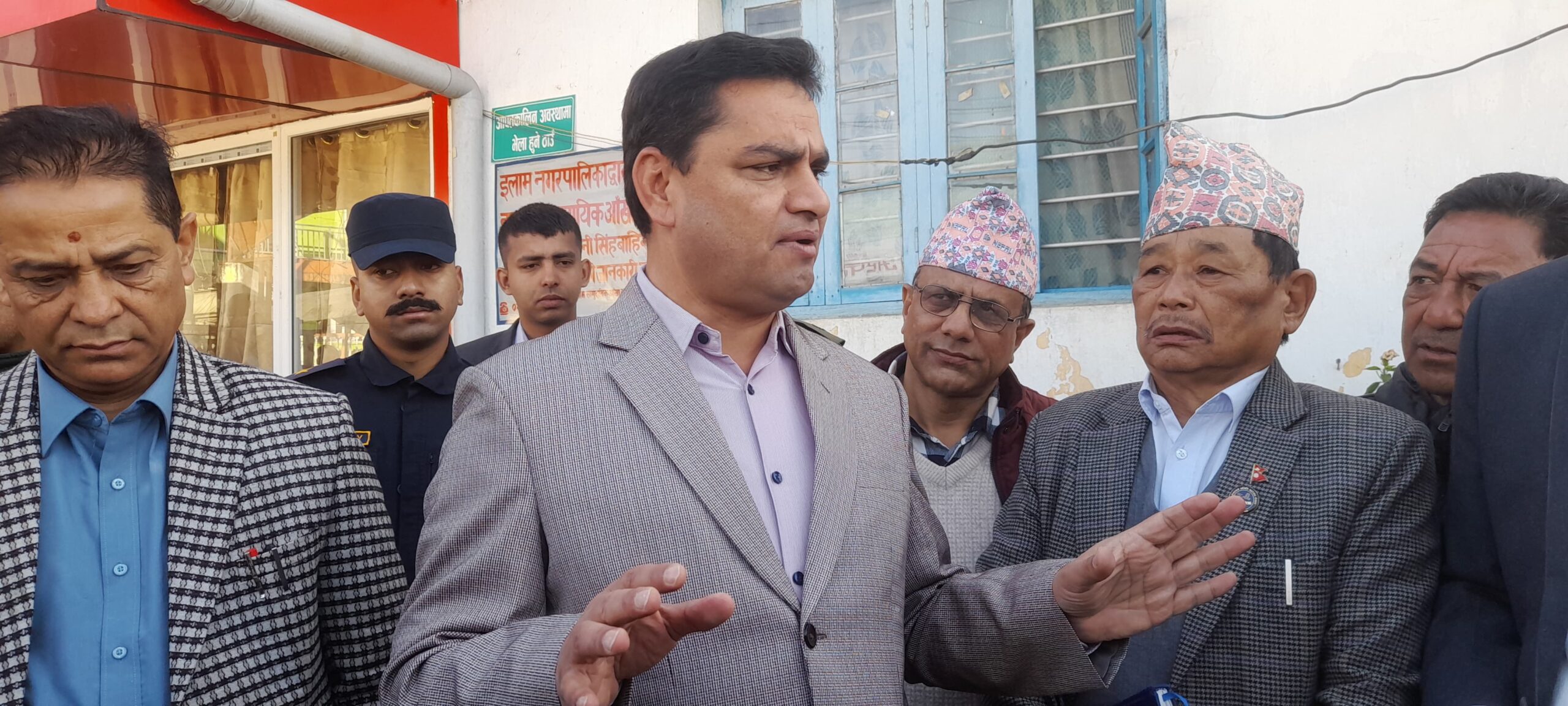 अब सरकारी अस्पतालले ‘औषधि छैन’ भन्न पाउँदैनन् : स्वास्थ्य मन्त्री पौडेल