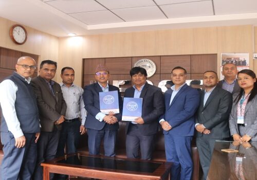 क्रेस्ट माइक्रो लाइफ इन्स्योरेन्स लिमिटेडको साधारण शेयर सूचीकरण