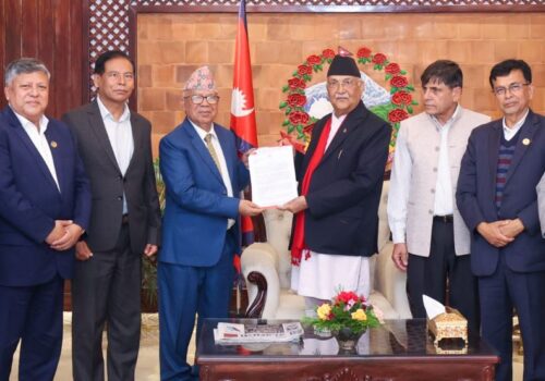 एकीकृत समाजवादीले प्रधानमन्त्रीलाई बुझायो आर्थिक सुधारको मागपत्र