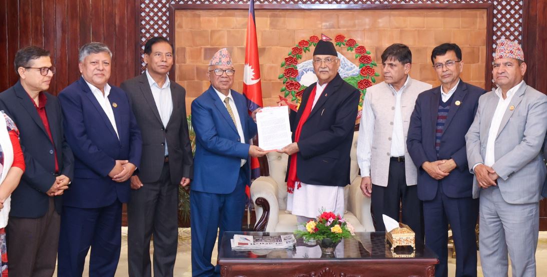 एकीकृत समाजवादीले प्रधानमन्त्रीलाई बुझायो आर्थिक सुधारको मागपत्र