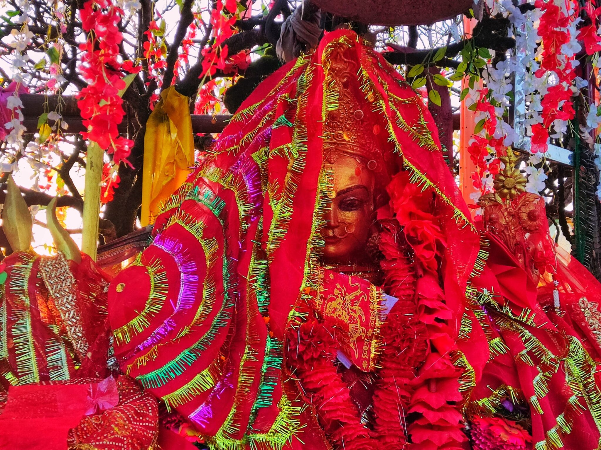 एकपटक पुग्नै पर्ने पाथीभरा धाम