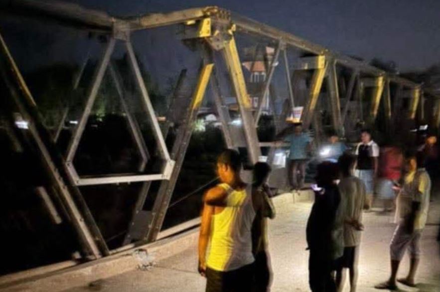 चोरमारामा वैकल्पिक सडकबाट सवारी आवागमन, बीपी राजमार्ग अवरुद्ध