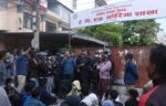 कोरिया जान पाउँनुपर्ने भन्दै ईपीएस कार्यालयमा धर्ना, प्रहरीको धरपकड