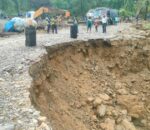 दाउन्नेमा सडक भत्कियो, पूर्व–पश्चिम राजमार्ग अवरूद्ध
