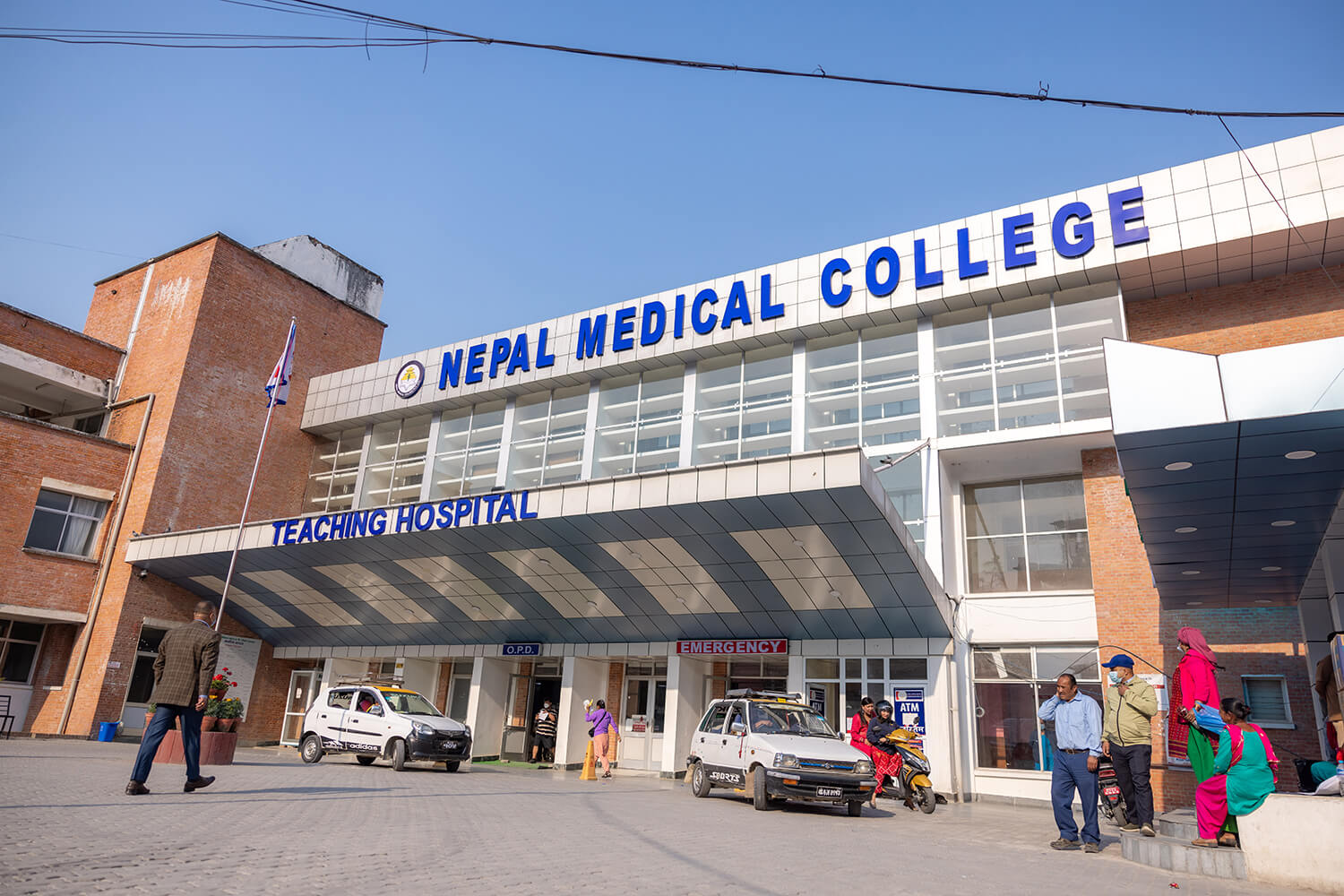 नेपाल मेडिकल कलेजले माग्यो चिकित्सक