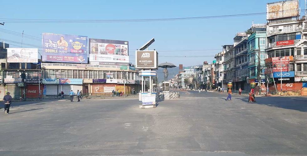 ‘राइड सेयरिङ’ खारेजीको माग गर्दै गण्डकीमा यातायात ठप्प