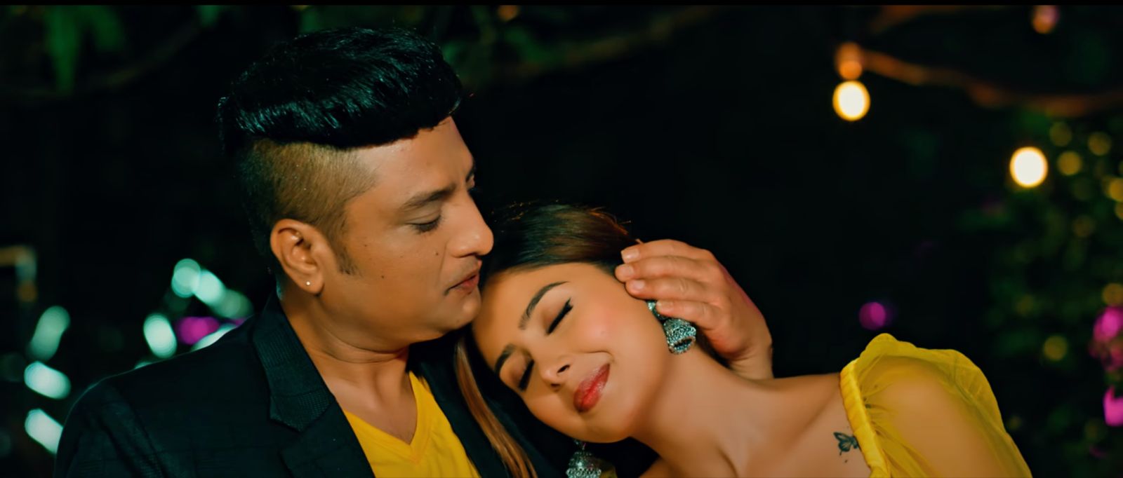 ‘के गरौं भन तिम्रो हुनलाई’ मा गरिमा र रञ्जनको रोमान्टिक अवतार ( भिडियोसहित )